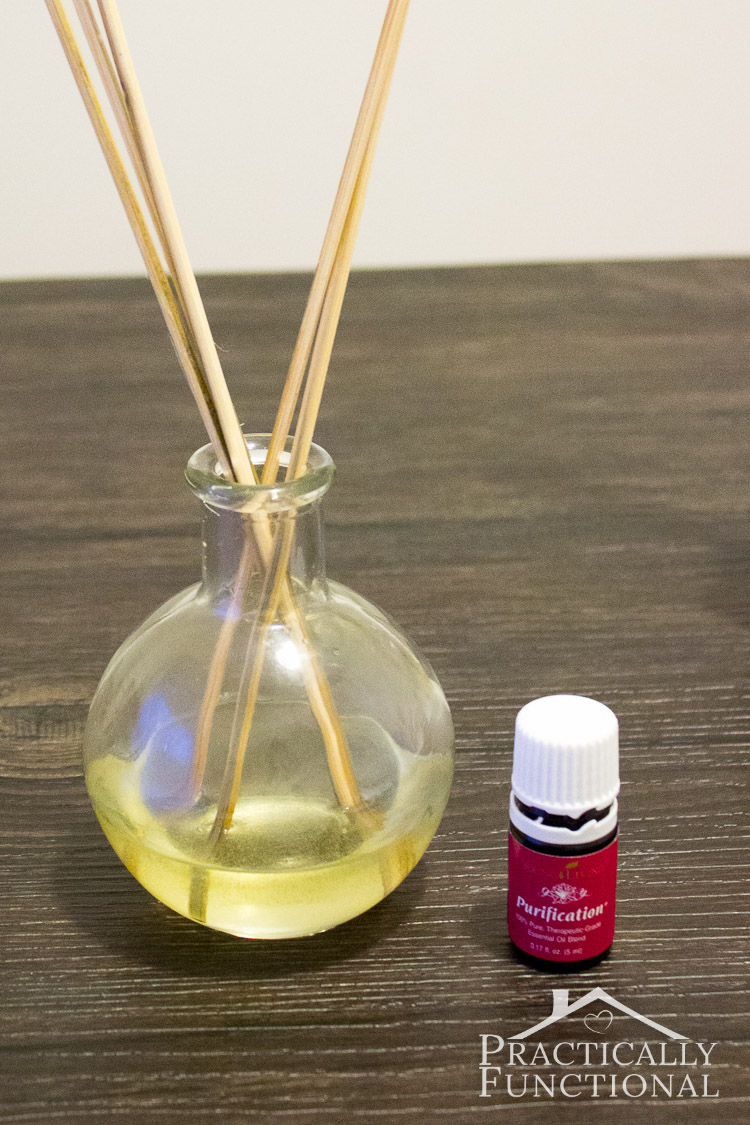 How To Make Your Own Reed Diffuser: Reed diffusers are cheap and easy to make, and they'll make your house smell wonderful!