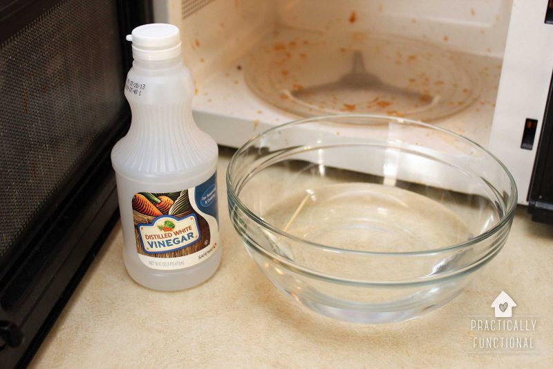 how to clean a microwave with vinegar and steam