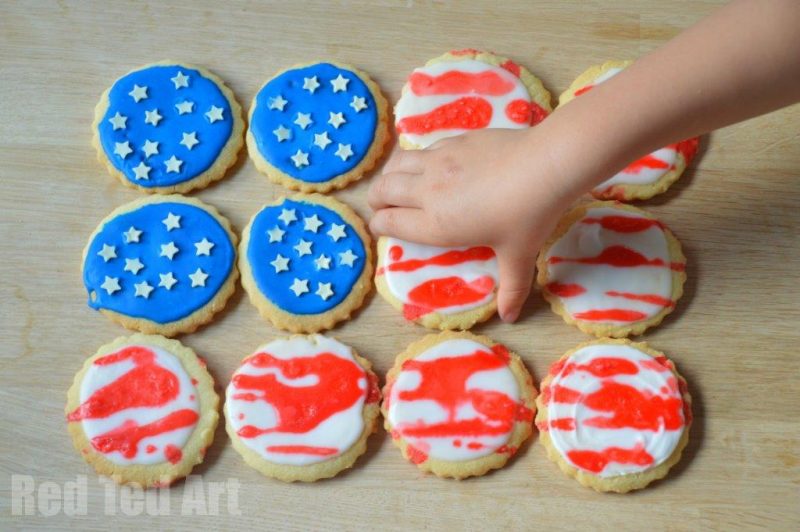 Cookie decorating for 4th of july and 26 other 4th of july crafts for preschoolers